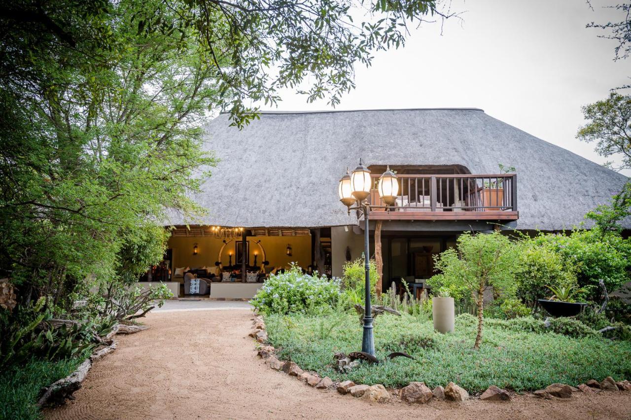 Kambaku Safari Lodge Timbavati Game Reserve Esterno foto