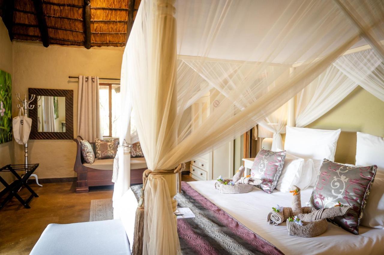 Kambaku Safari Lodge Timbavati Game Reserve Esterno foto