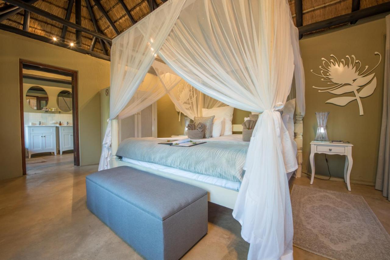 Kambaku Safari Lodge Timbavati Game Reserve Esterno foto